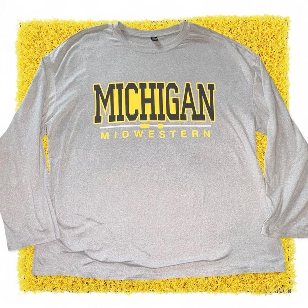 Shein Men's Grey and Yellow T-shirt